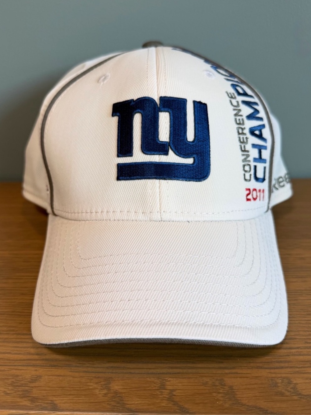 Reebok New York Giants NFC Champions 2011  Super Bowl XLVI NFL OnField White Hat